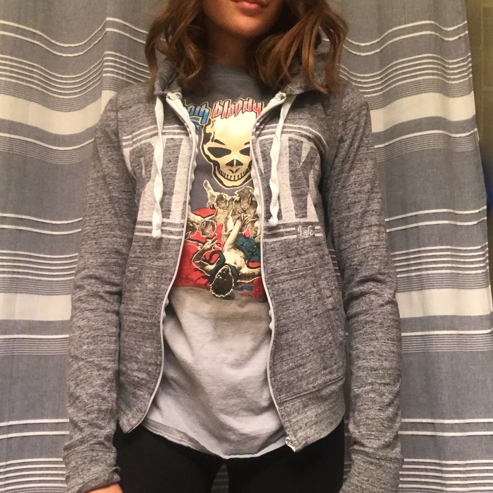 ZIPPER IS BOKEN But still lookin cute